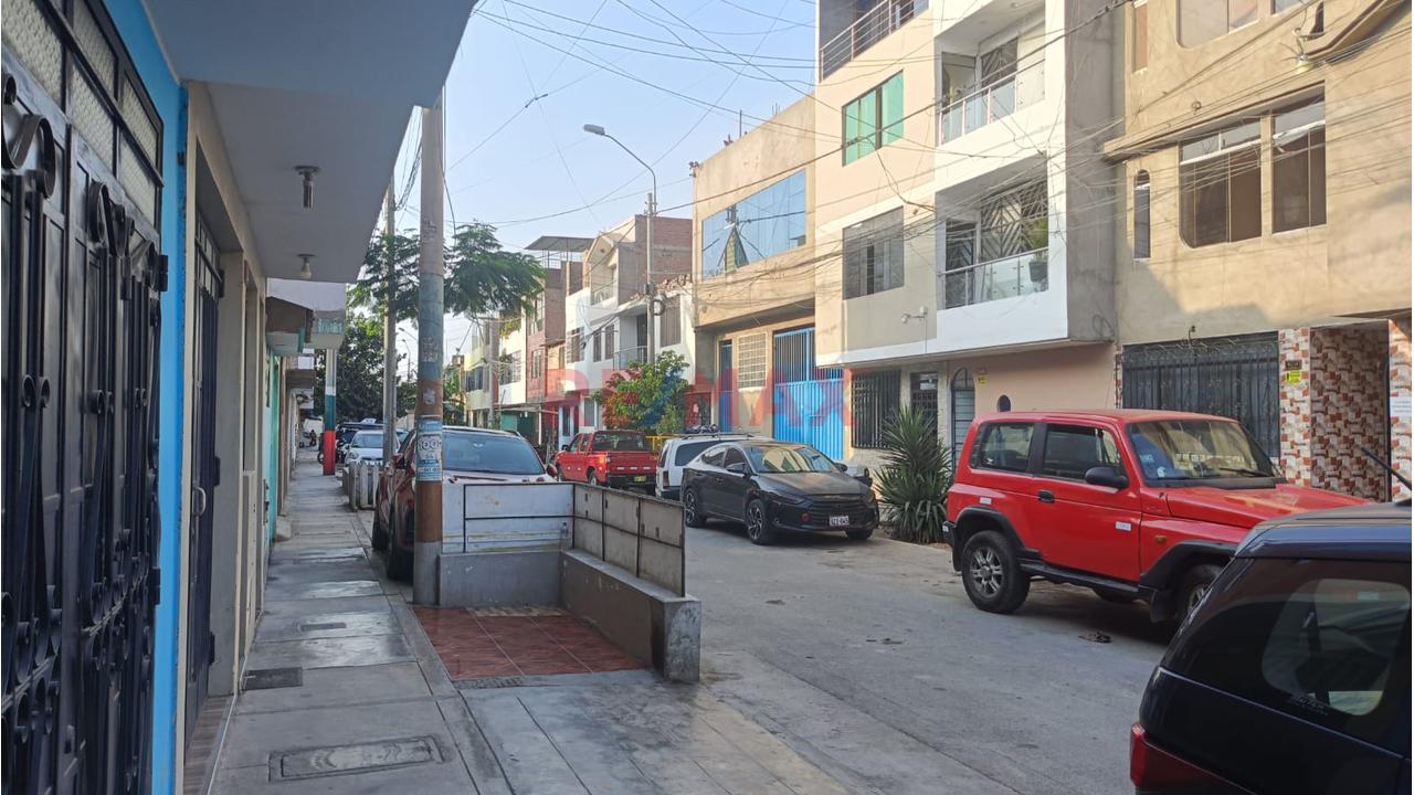 Casa de 7 dormitorios en San Martin de Porres, 224 m² — foto 4