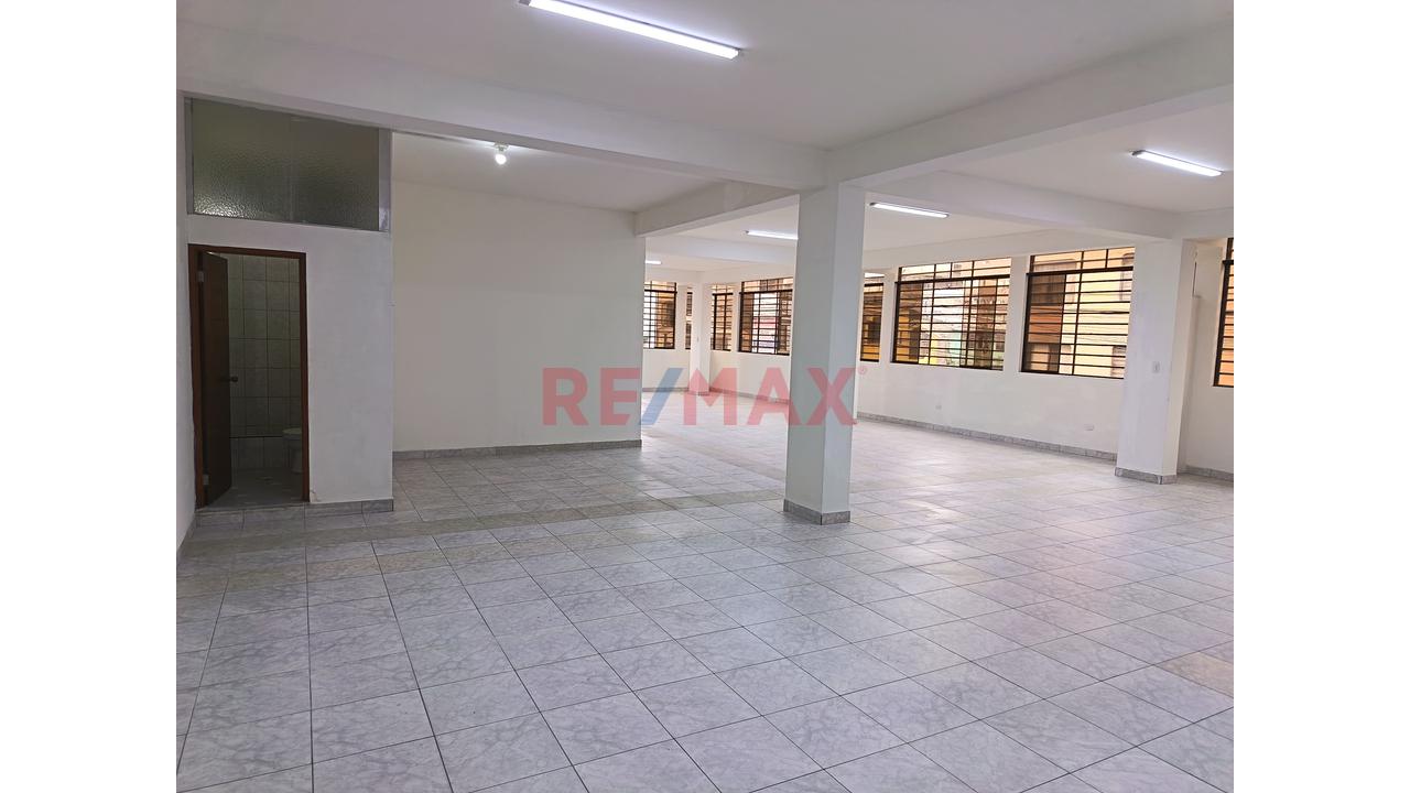 178 M² En Esquina – Urb. Olimpo, Ate | Ideal Para Vivienda, Inversión O Negocio — foto 4