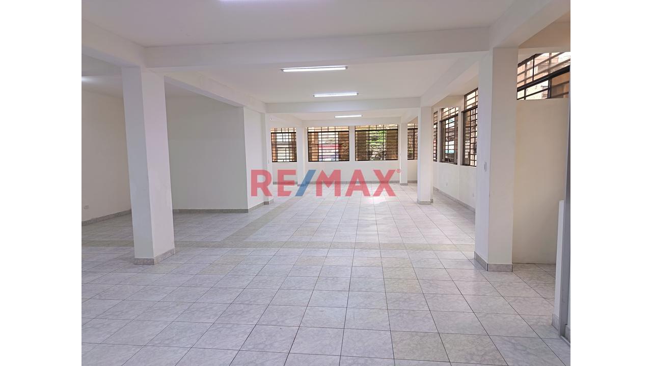 178 M² En Esquina – Urb. Olimpo, Ate | Ideal Para Vivienda, Inversión O Negocio