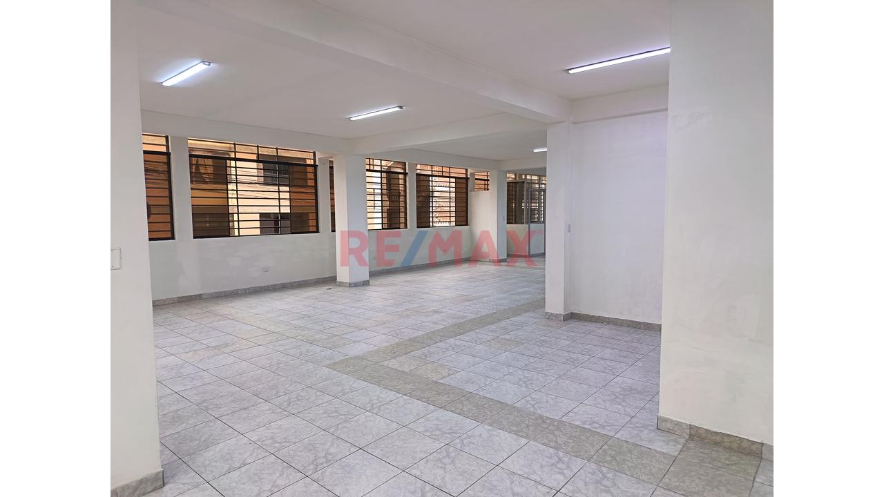 178 M² En Esquina – Urb. Olimpo, Ate | Ideal Para Vivienda, Inversión O Negocio — foto 11