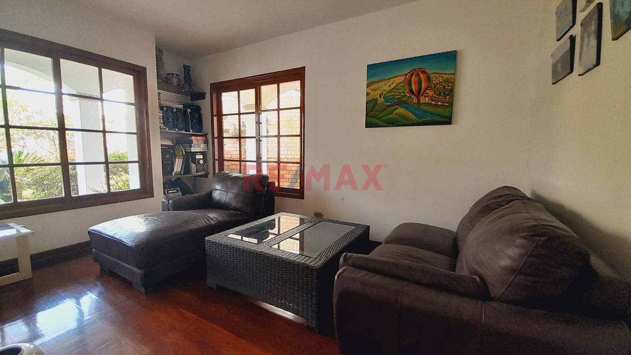 La Molina - Hermosa Casa En Venta - Urb. Isla Del Sol - 6