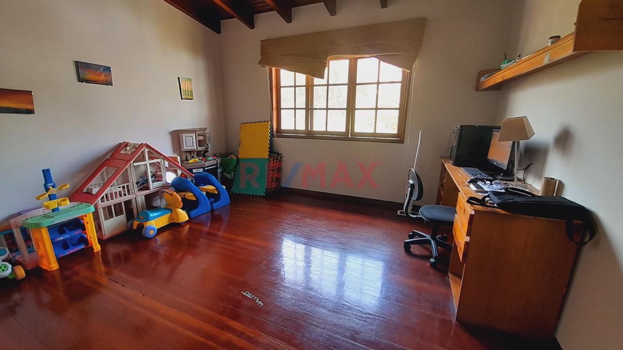 La Molina - Hermosa Casa En Venta - Urb. Isla Del Sol - 15