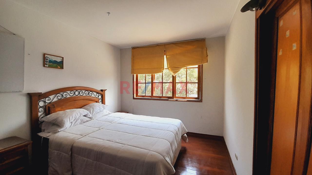 La Molina - Hermosa Casa En Venta - Urb. Isla Del Sol - 13