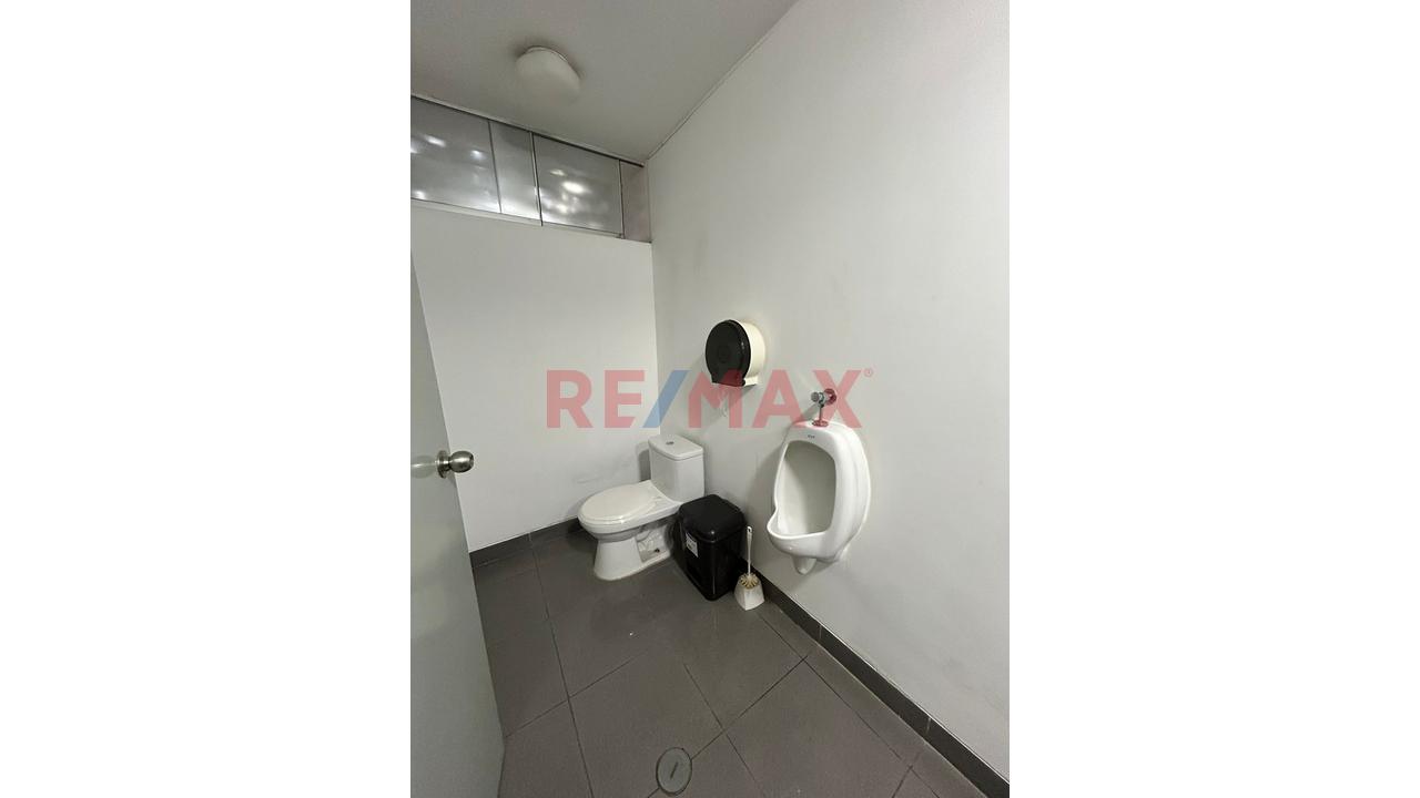 Vendo Casa Corporativa En San Borja | 3 Pisos | Ubicación Estratégica 📍 Av. Géminis – Urb. Papa Juan Xxiii, San Borja — foto 3