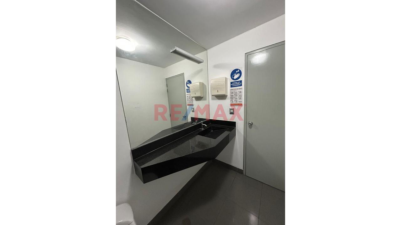 Vendo Casa Corporativa En San Borja | 3 Pisos | Ubicación Estratégica 📍 Av. Géminis – Urb. Papa Juan Xxiii, San Borja — foto 11