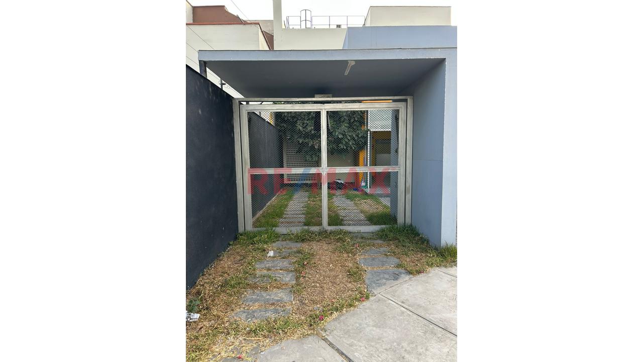 Vendo Casa Corporativa En San Borja | 3 Pisos | Ubicación Estratégica 📍 Av. Géminis – Urb. Papa Juan Xxiii, San Borja — foto 14