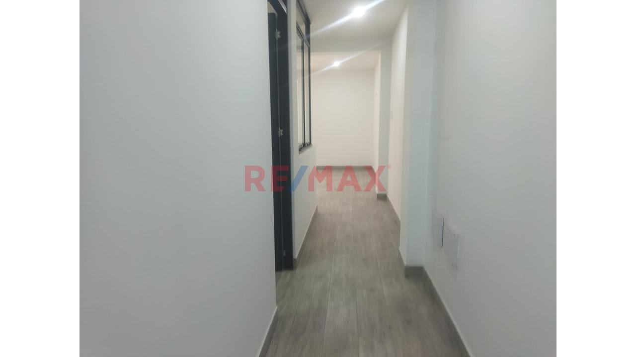 Se Vende Exclusivo Departamento — foto 11
