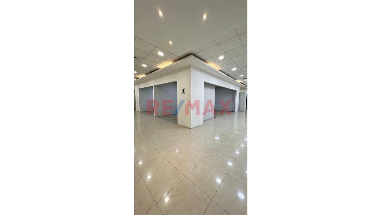 Venta De Local Comercial En City Center Arequipa 🏢✨ - 5