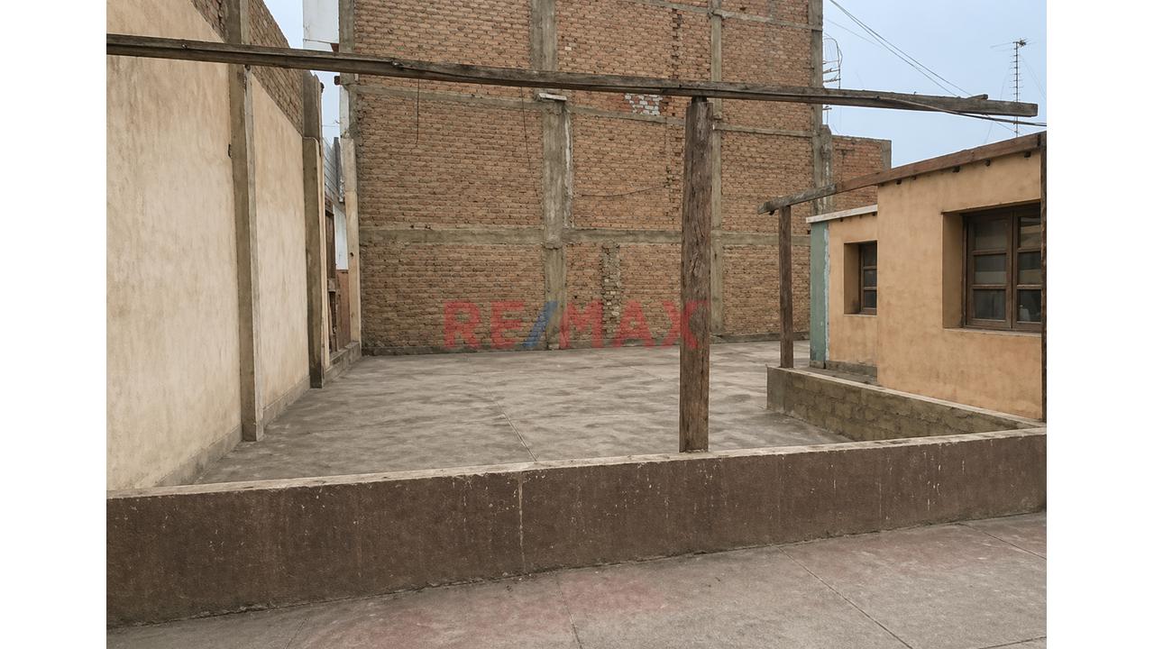 Oportunidad De Inversion En El Centro De Huacho — foto 3