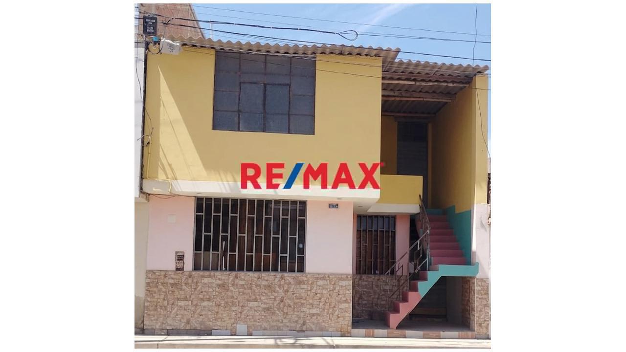 📍 Venta De Casa Como Terreno Con Excelente Ubicación 📍 - 1