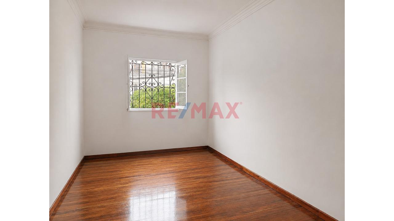 ¡Tu Próximo Centro Profesional En El Corazón De Jesús María! 🏢✨ - 10