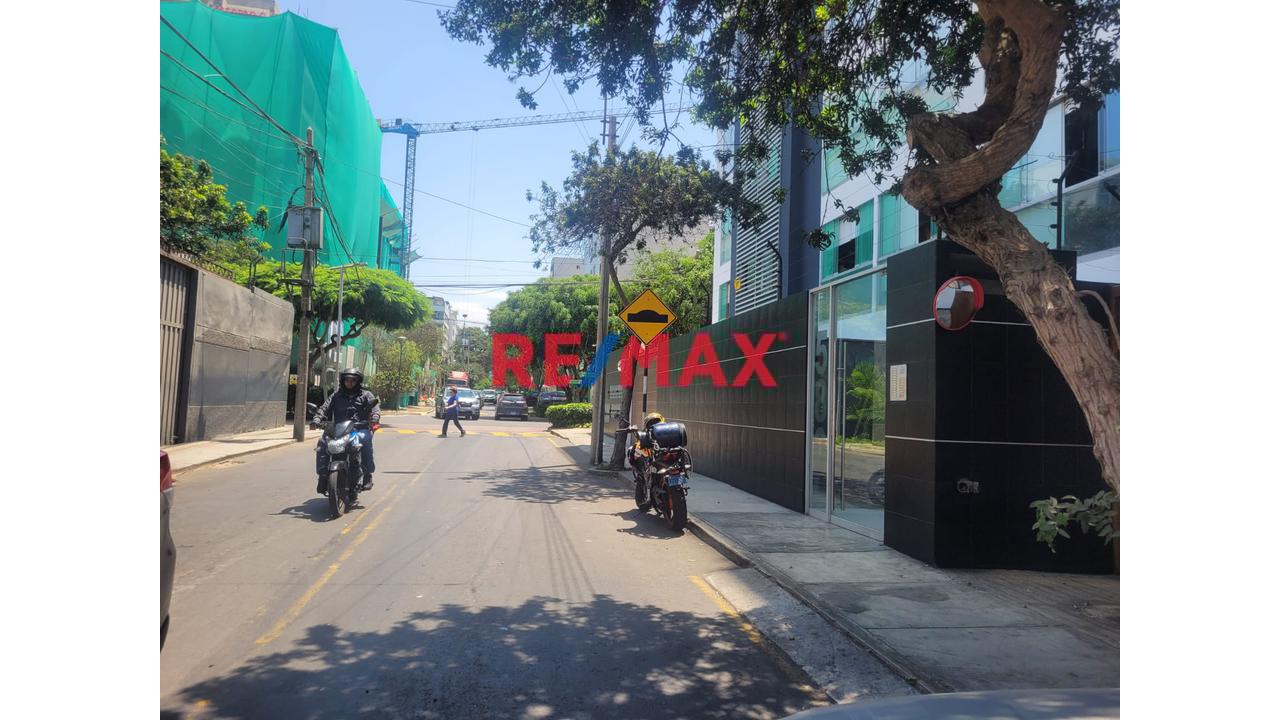 Vendo Terreno En Zona Estratègica De Miraflores - 1