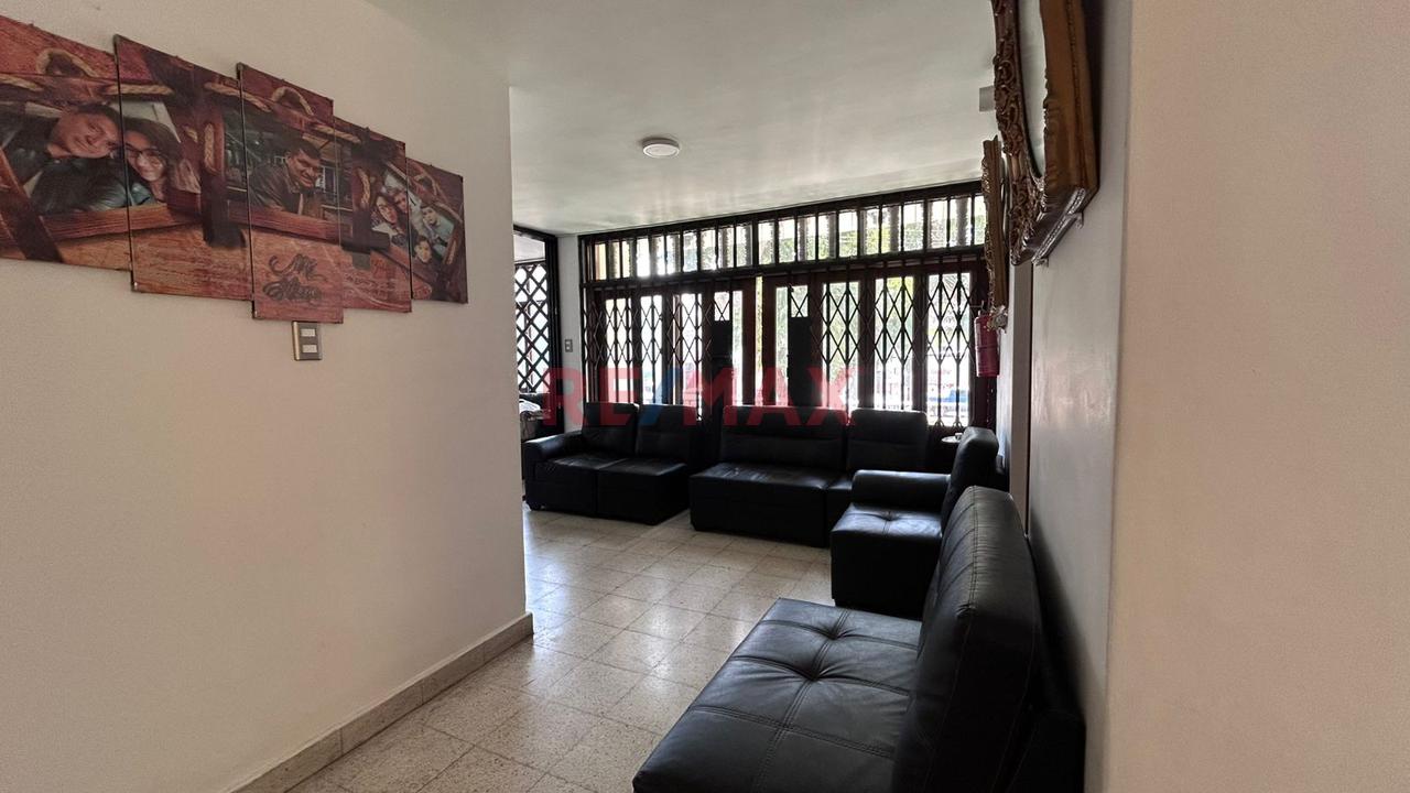 Se Vende Propiedad De 2 Niveles - 2Do Y 3Er Piso - 2