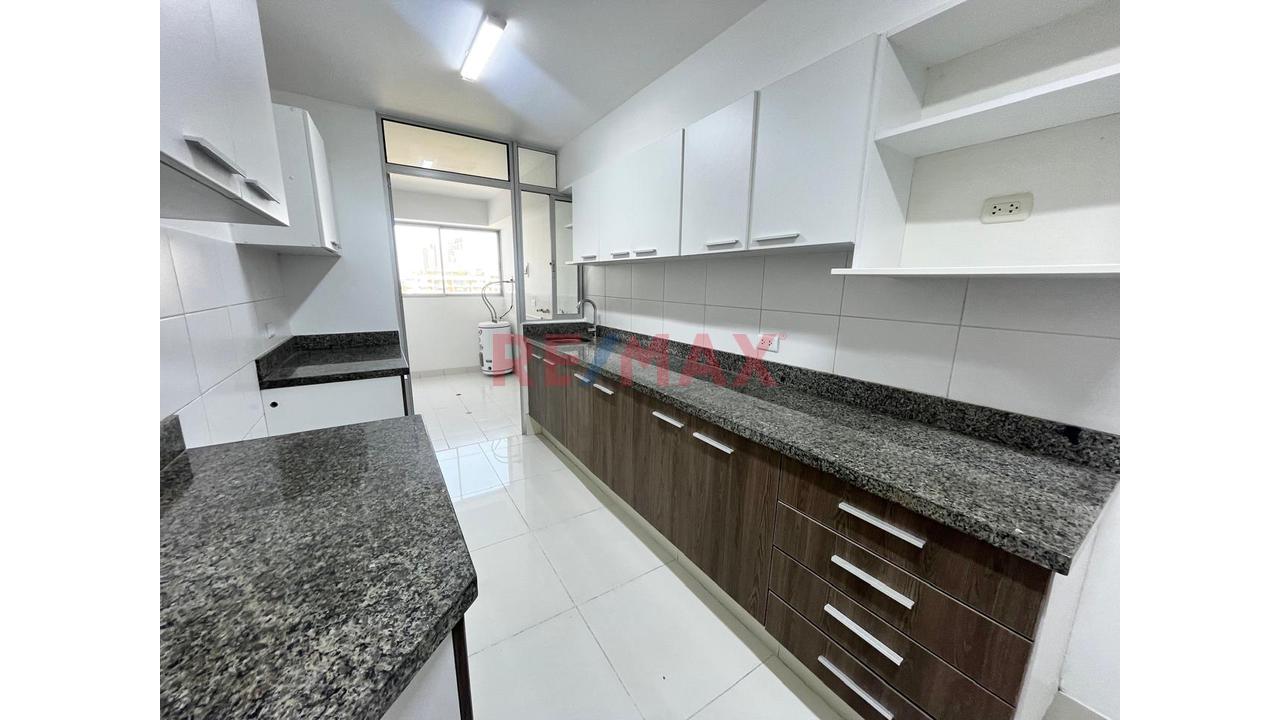 Venta Departamento En Av Javier Prado Oeste  - Vista Exterior - San Isidro — foto 8
