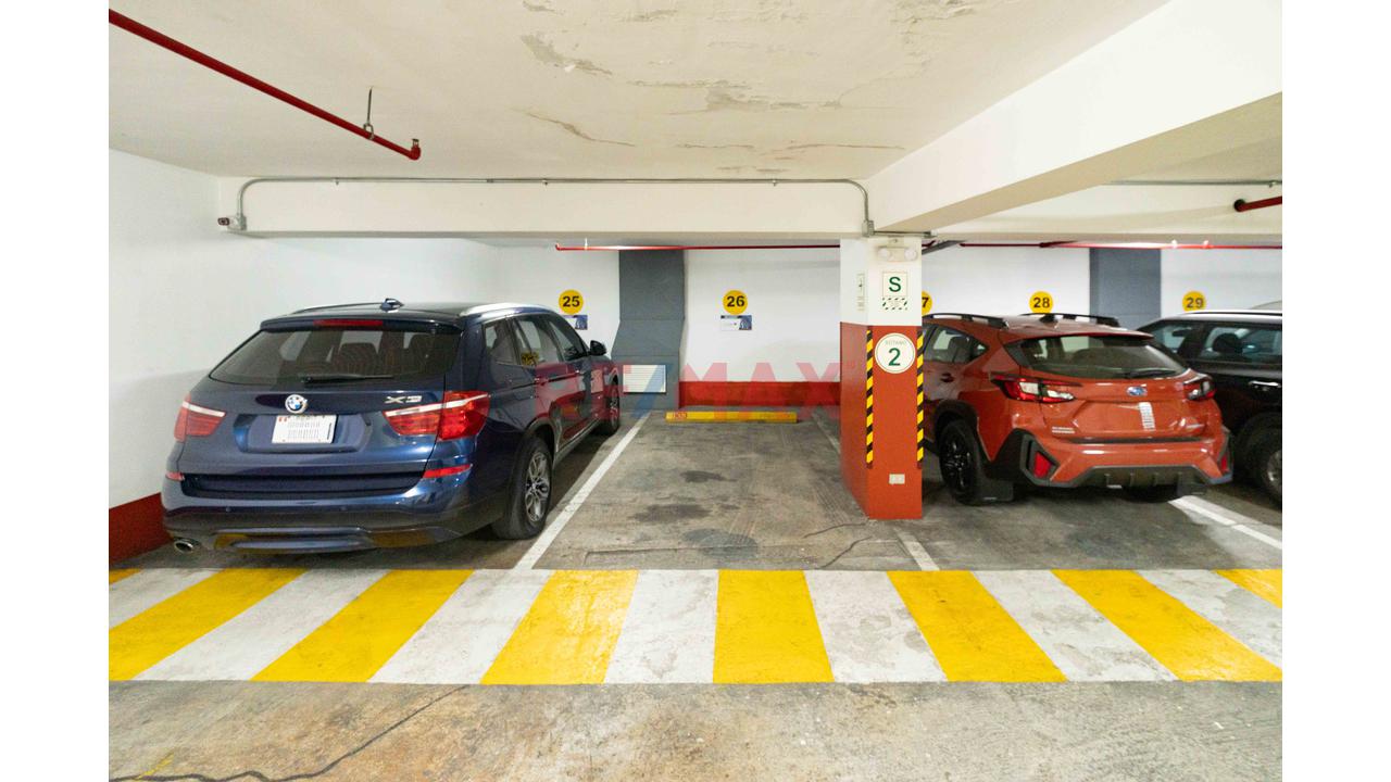 🏢 Oficina Corporativa En Venta – Miraflores Prime - 17