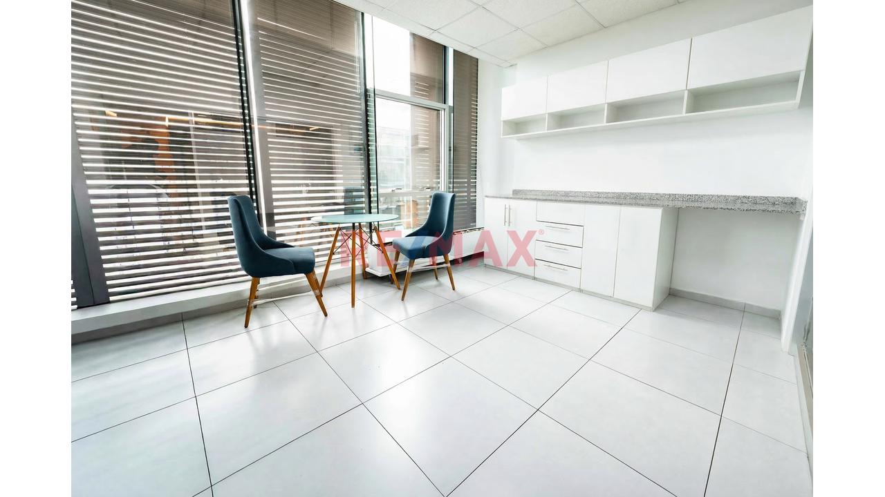 🏢 Oficina Corporativa En Venta – Miraflores Prime - 15