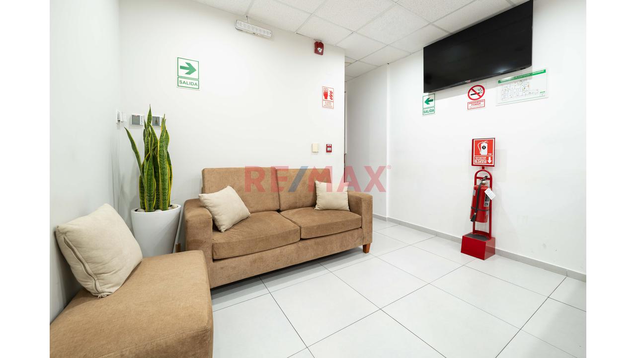 🏢 Oficina Corporativa En Venta – Miraflores Prime - 8