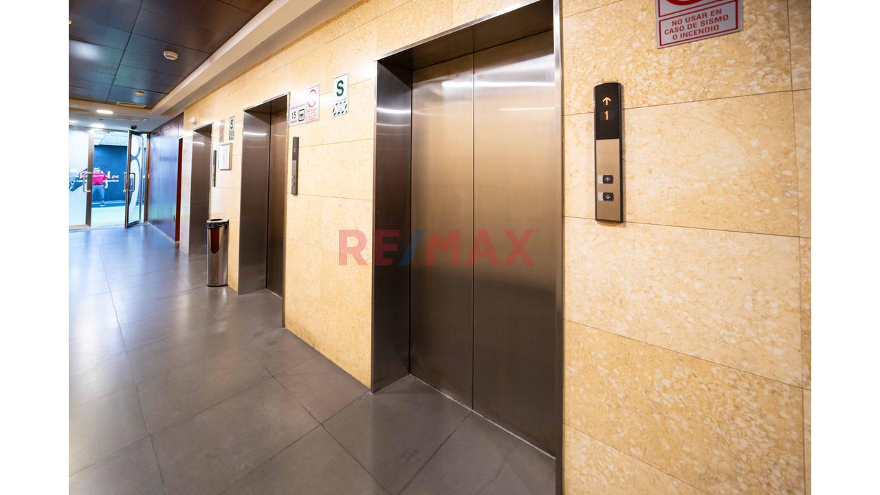 🏢 Oficina Corporativa En Venta – Miraflores Prime - 2
