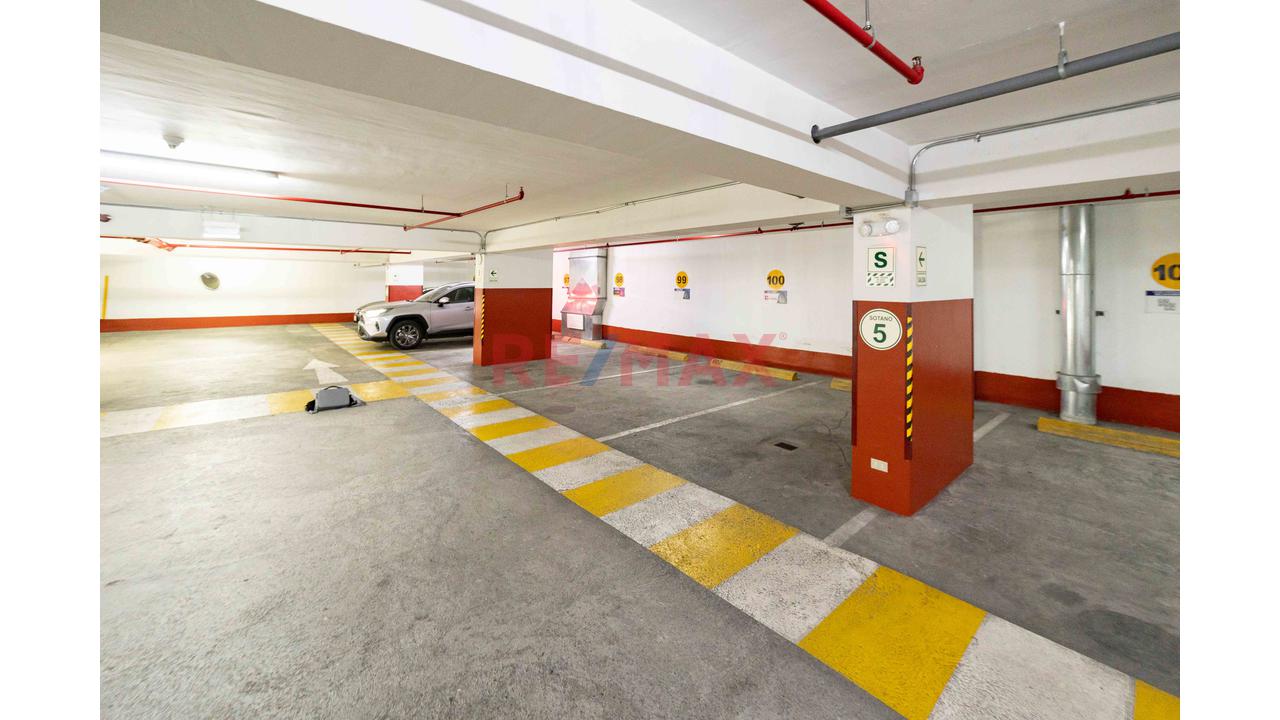 🏢 Oficina Corporativa En Venta – Miraflores Prime - 18