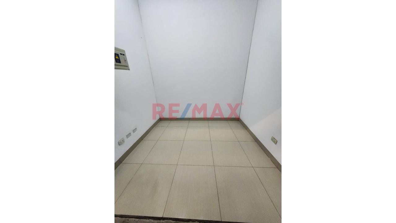 Vendo Local Comercial En Galaxy Plaza (Chorrillos) 📈 - 10