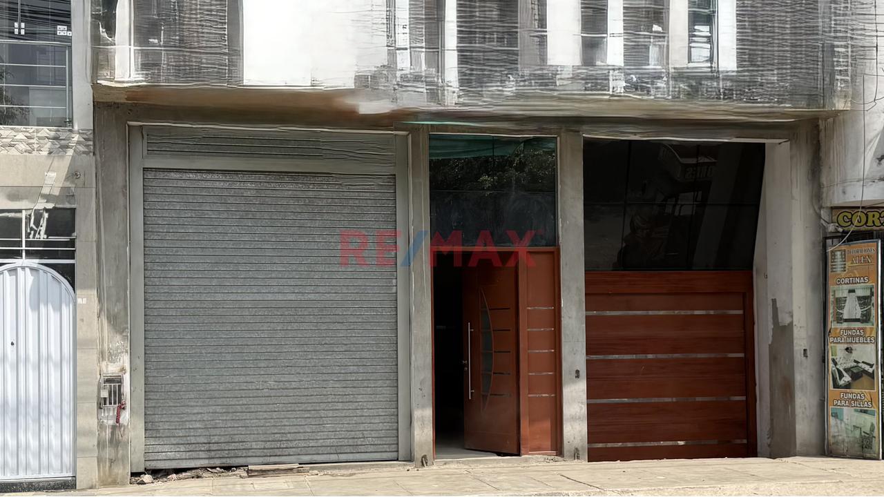 Local En Alquiler 2Do Piso – Los Olivos , Av Central Cerca Al Carlos Izaguirre - 1