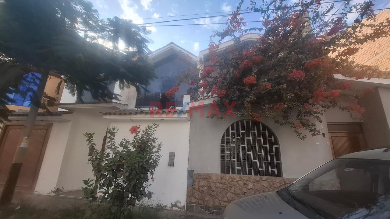 Casa De 2 Pisos En Venta Urb. El Ingeniero I - 7