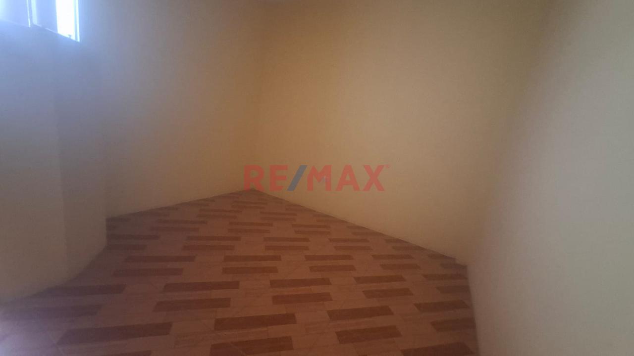 Casa De 2 Pisos En Venta Urb. El Ingeniero I - 10