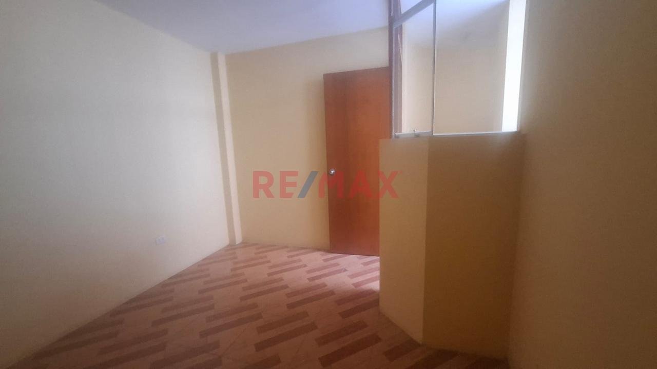 Casa De 2 Pisos En Venta Urb. El Ingeniero I - 12