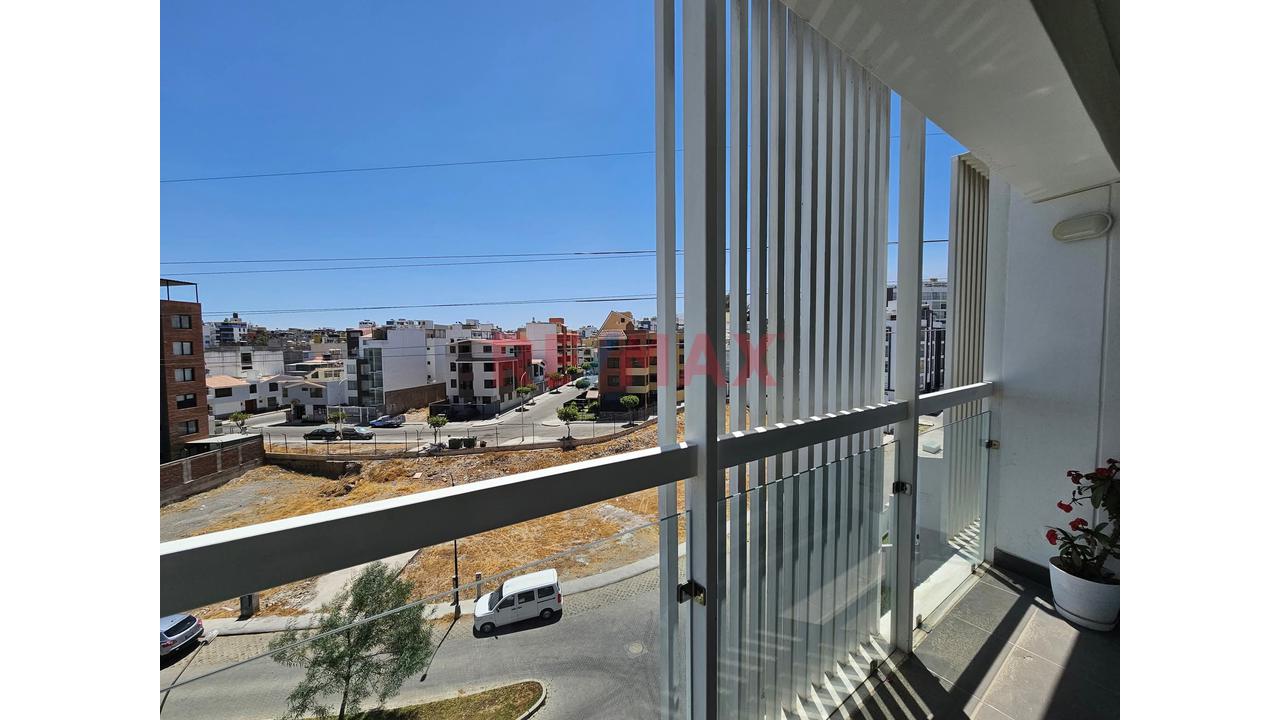 Alquiler De Lindo Departamento Amoblado En Cayma — foto 10