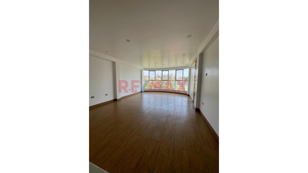 ¡Vive Frente Al Parque! Departamento De 1 Dormitorio En Alquiler — foto 6