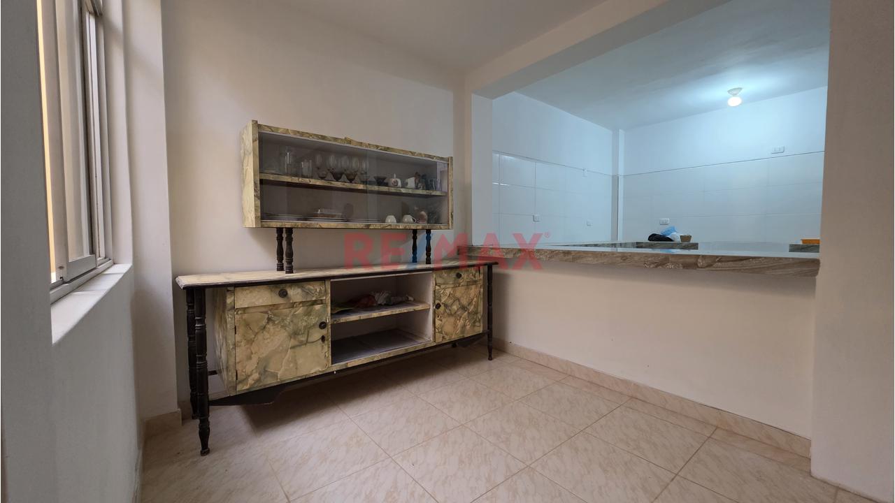 Casa De 2 Pisos En La Urbanizacion Las Brisas Chiclayo — foto 4