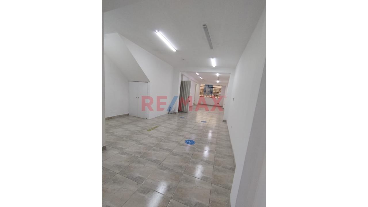 Alquiler De Local Comercial En El Agustino - 4