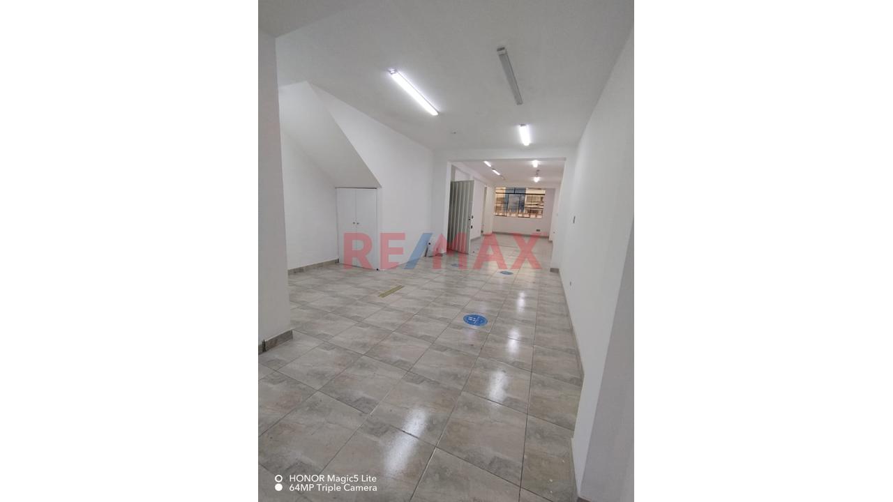 Alquiler De Local Comercial En El Agustino - 1