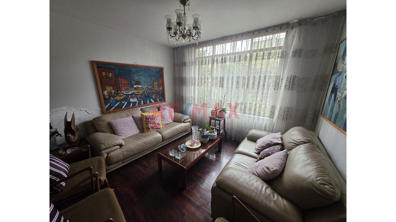 Casa Amplia De 3 Pisos En Surco - 6