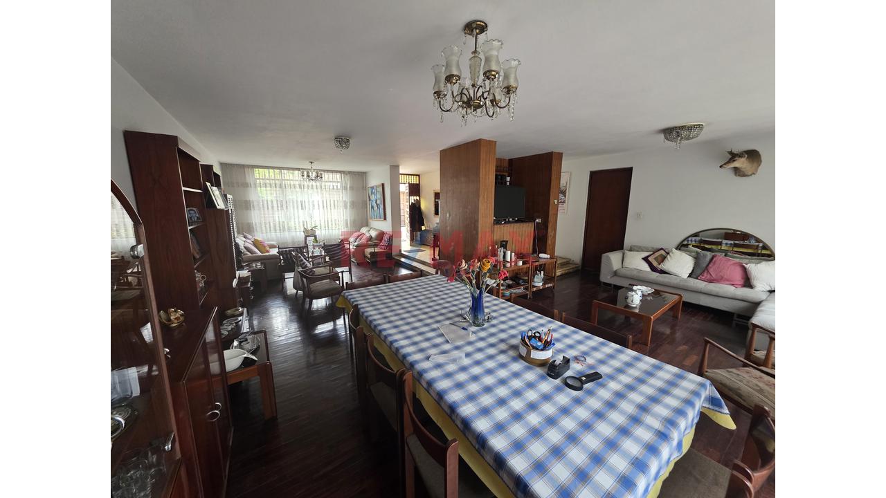 Casa Amplia De 3 Pisos En Surco - 9