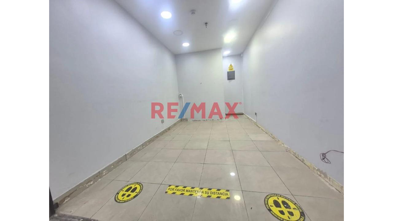 🏢 Alquiler De Local Comercial En Centro Comercial Compu Palace – Miraflores | Ubicación Estratégica - 1