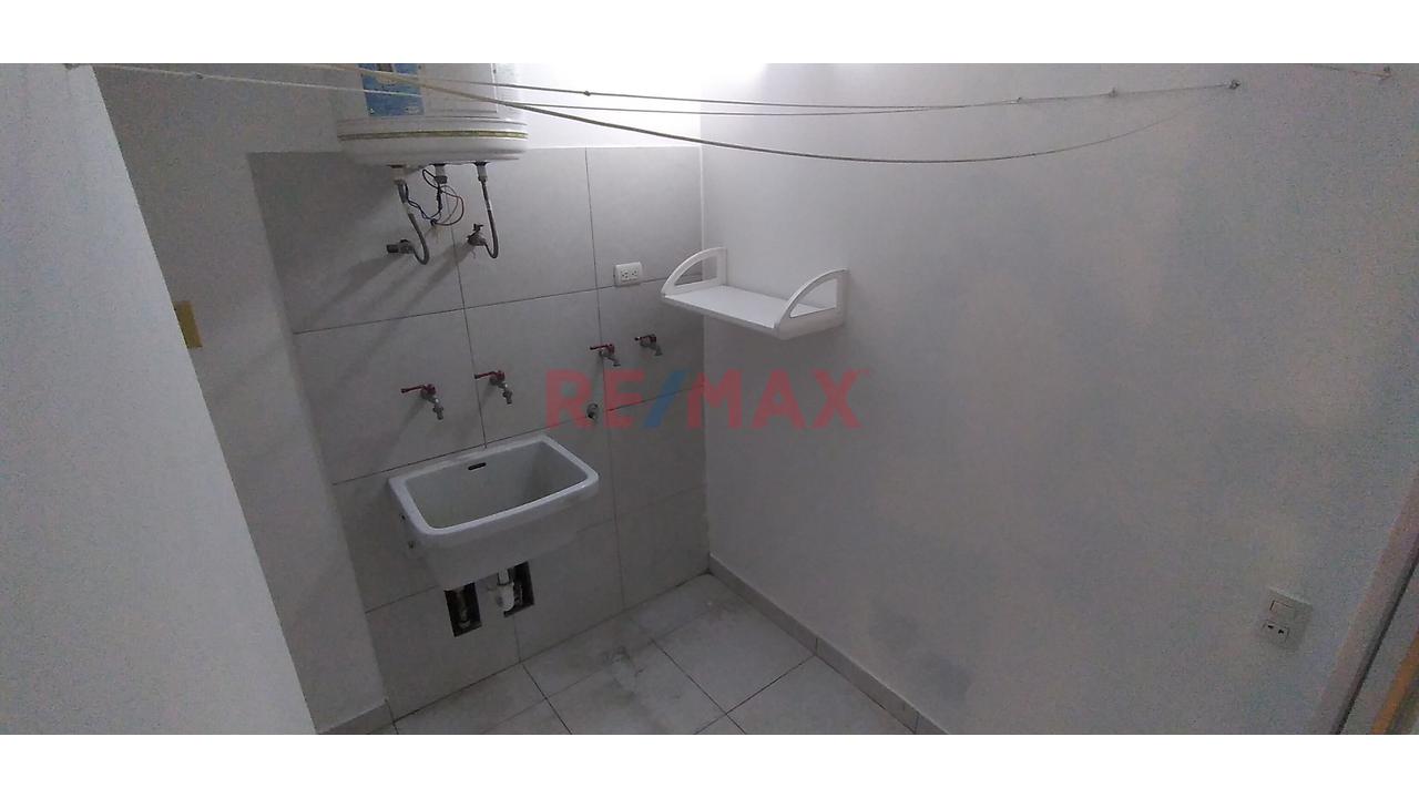 Venta Departamento Miraflores 3 Dormitorios, 3 Baños, 2 Estacionamientos Y Terraza — foto 5