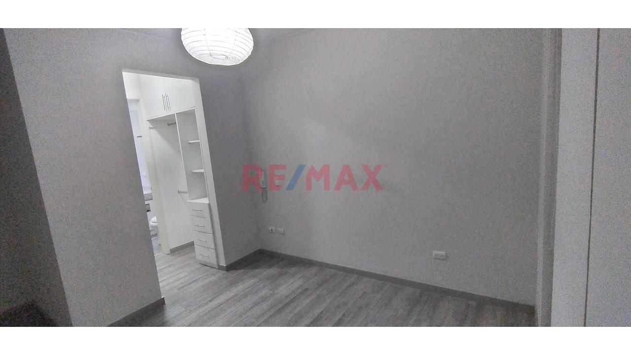 Venta Departamento Miraflores 3 Dormitorios, 3 Baños, 2 Estacionamientos Y Terraza — foto 10