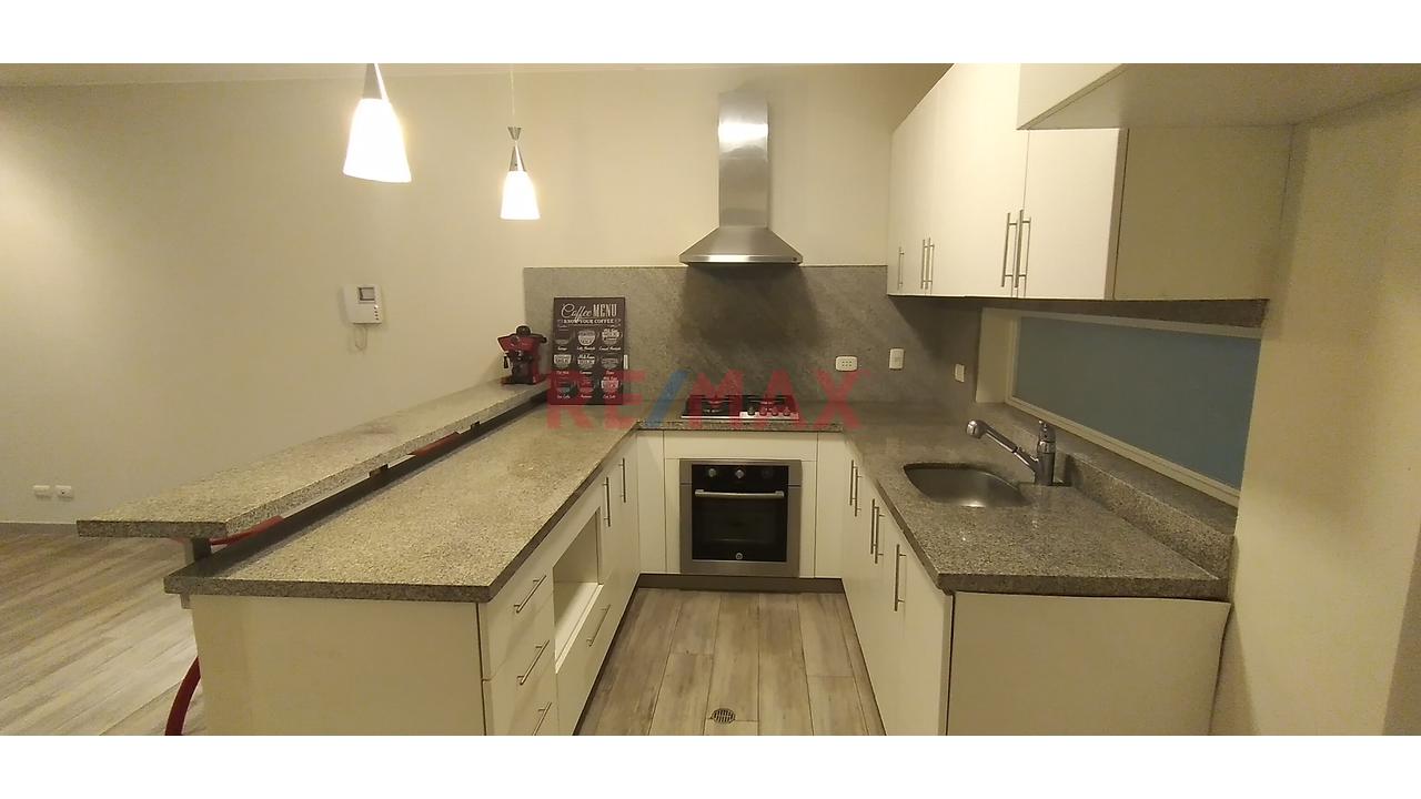 Venta Departamento Miraflores 3 Dormitorios, 3 Baños, 2 Estacionamientos Y Terraza — foto 4