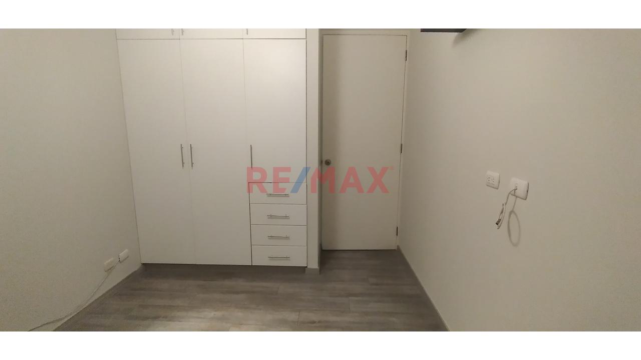 Venta Departamento Miraflores 3 Dormitorios, 3 Baños, 2 Estacionamientos Y Terraza — foto 8