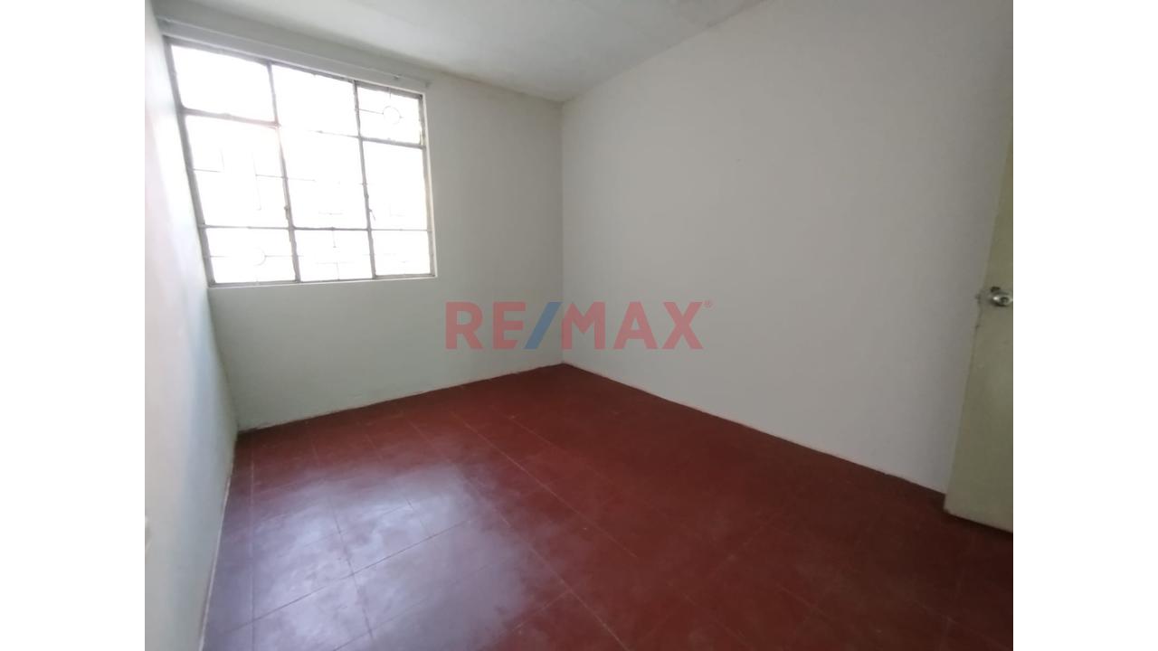 Casa En Venta En Urb.Residencial 280M2 A Media  Cuadra De Av. Sánchez Cerro — foto 15