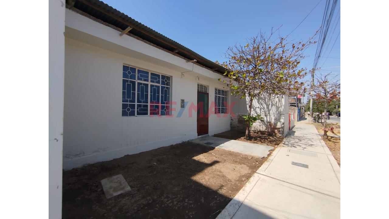 Casa En Venta En Urb.Residencial 280M2 A Media  Cuadra De Av. Sánchez Cerro — foto 2
