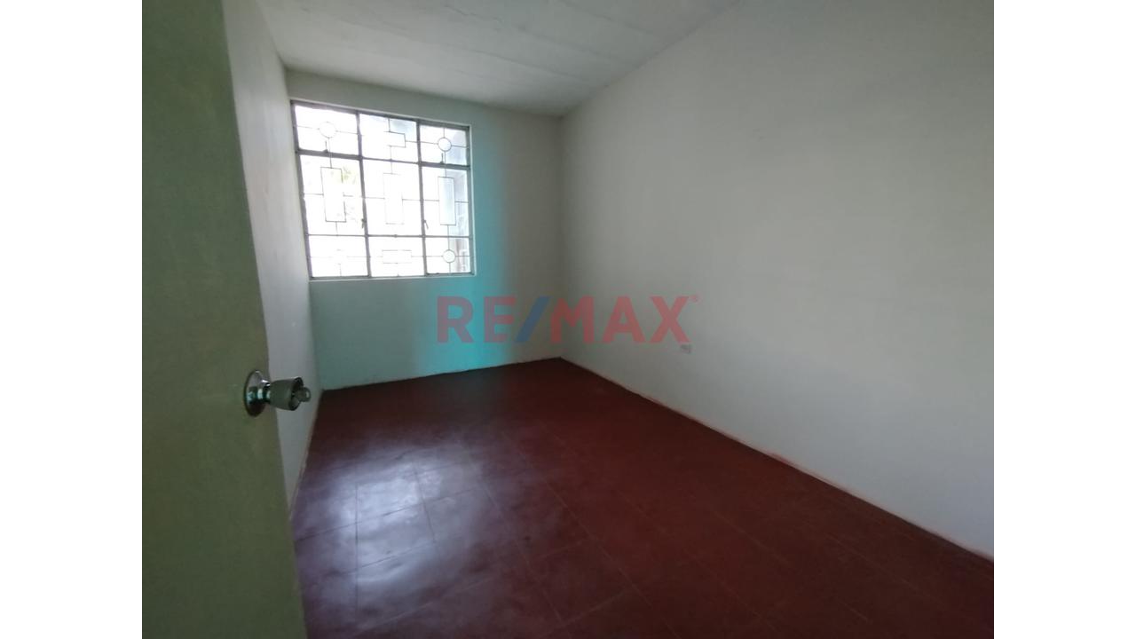 Casa En Venta En Urb.Residencial 280M2 A Media  Cuadra De Av. Sánchez Cerro — foto 12