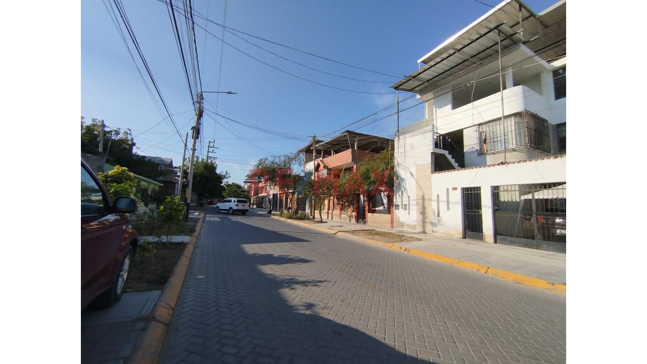 Casa En Venta En Urb.Residencial 280M2 A Media  Cuadra De Av. Sánchez Cerro — foto 5