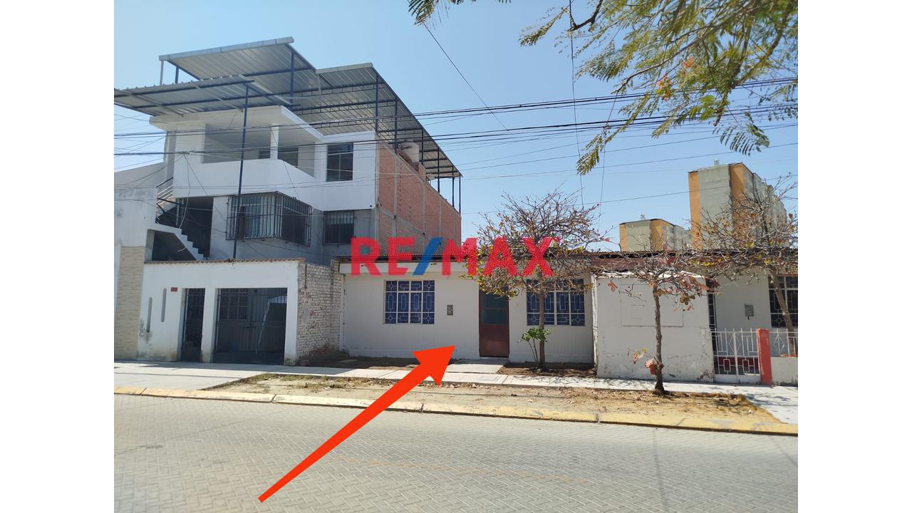 Casa En Venta En Urb.Residencial 280M2 A Media Cuadra De Av. Sánchez Cerro