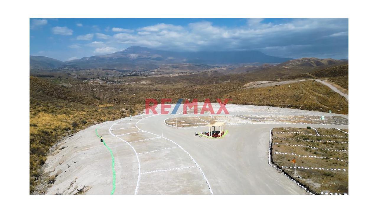 En Venta Amplio Terreno En Urb. Villa Victoria - Chiguata - 1