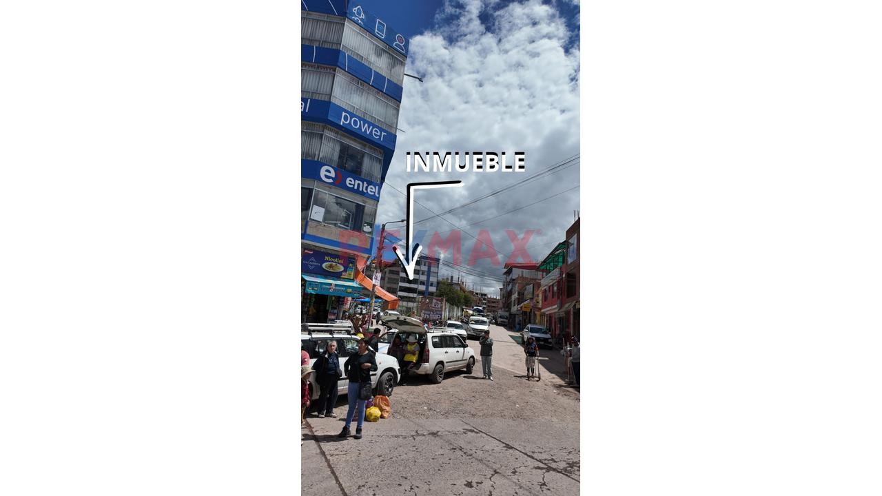 Venta De Deparatamento En Zona Comercial- A Pasos Del Mercado Vinocanchon- San Jerónimo