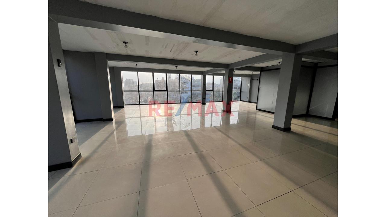 Edificio Comercial + Casa | Av. Javier Prado – Ate | Us$755,000 — foto 11