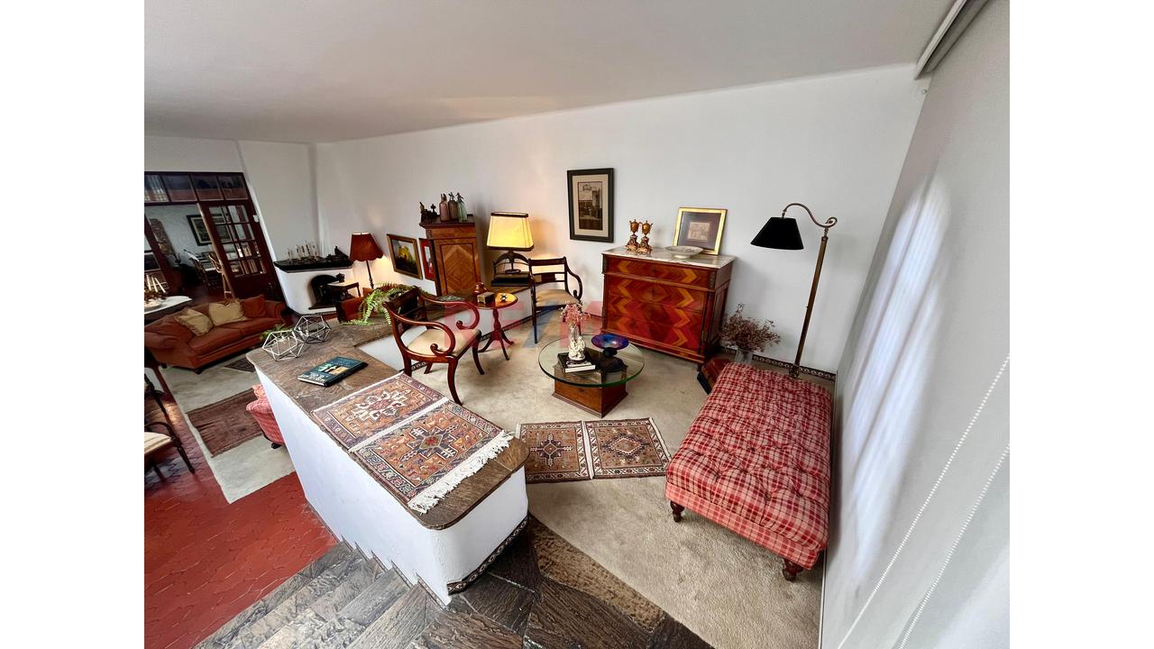 Venta De Casa En Miraflores De 397M2 Con Cochera - 2