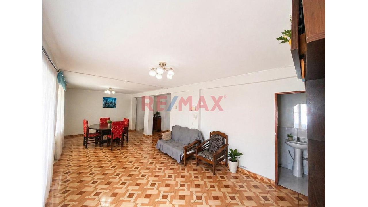 Se Vende Casa En Horacio Zevallos - Ate - 12